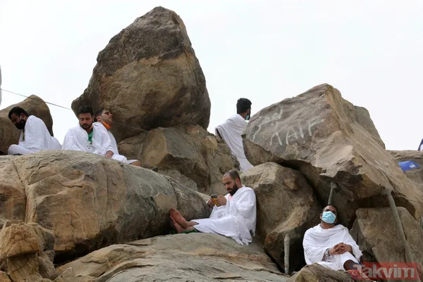 Kutsal topraklarda hac vazifesini yerine getiren hacı adayları Arafat'a çıktı - 9