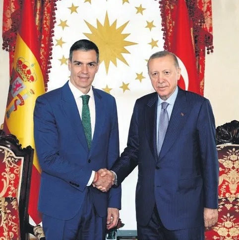 Onurlu duruş sergilediniz