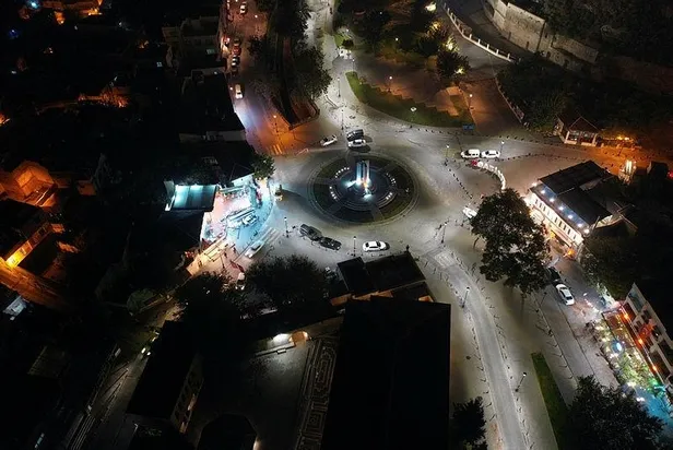 son-dakika-turkiye-genelinde-sokaga-cikma-kisitlamasi-basladi-saat-kaca-kadar-surecek-hangi-isletmeler-acik-olacak-1606061324392.jpeg Son dakika: Sokağa çıkma kısıtlaması başladı! Saat kaça kadar sürecek? Hangi işletmeler açık olacak? İşte tüm detaylar-5