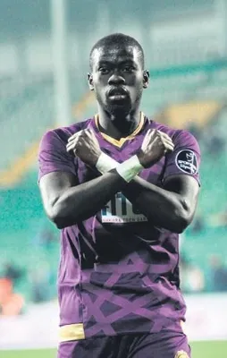 N’Diaye şoku! Ada’ya gidiyor