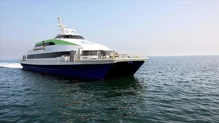 istanbulda-kuvvetli-firtina-ulasimi-etkiledi-kadikoy-kabatas-seferleri-ikinci-duyuruya-kadar-askiya-alindi-1703345380792.jpeg İstanbul'da kuvvetli fırtına ulaşımı etkiledi! Kadıköy- Kabataş seferleri ikinci duyuruya kadar askıya alındı-2