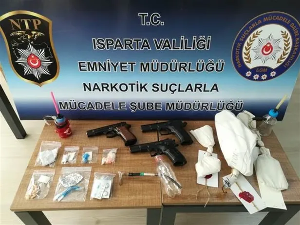 Isparta'da 13 adrese eş zamanlı baskın! 17 gözaltı...-1