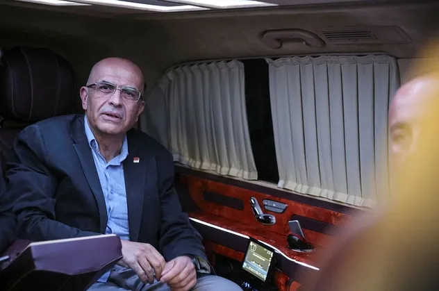 İki HDP'li ve bir CHP'linin milletvekilliğinin düşürülmesini değerlendiren hukukçular: Hainin yeri Meclis değil kodestir!
