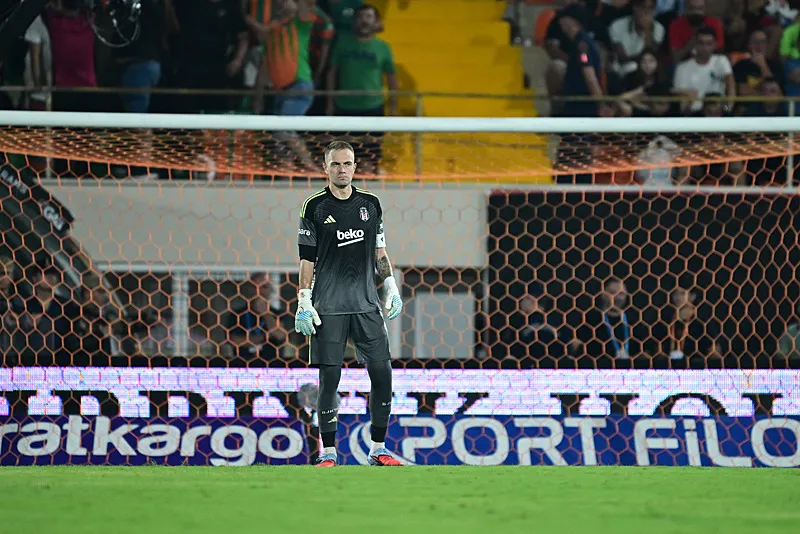 Sergen Yalçın'dan yeni transfer kararı! İlk 11'ini netleştirdi - 7