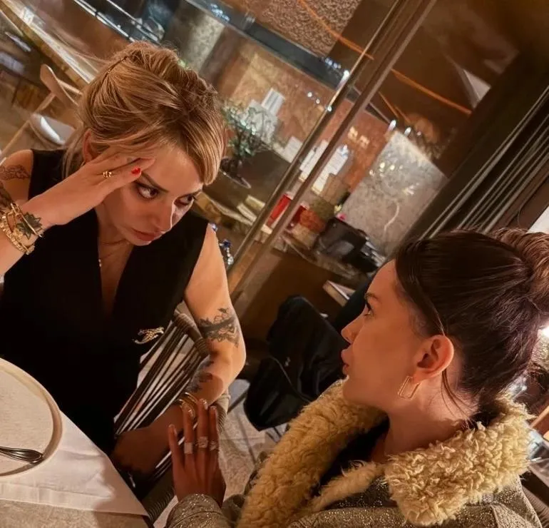 Feyza Altun ve Dilan Polat (Sosyal medya)