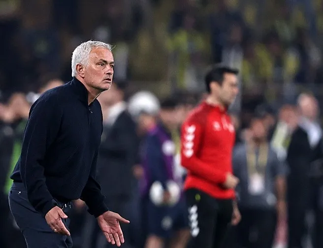 Mou’nun Fener’i raydan çıktı