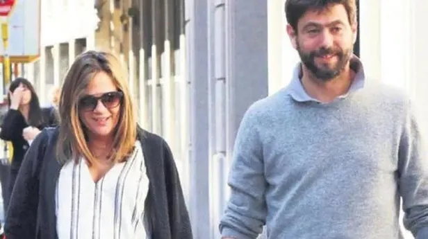 1646248670800.jpeg Andrea Agnelli’nin sevgilisi Deniz Akalın’ın 11 milyonluk yüzük sırrı belli oldu! Meğerse efsane aktör Richard Burton...-5