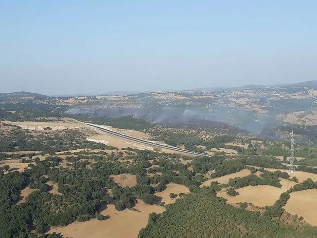 balikesirin-savastepe-ilcesindeki-orman-yangini-kontrol-altina-alindi-10-hektar-alan-zarar-gordu-1628010868404.jpeg
