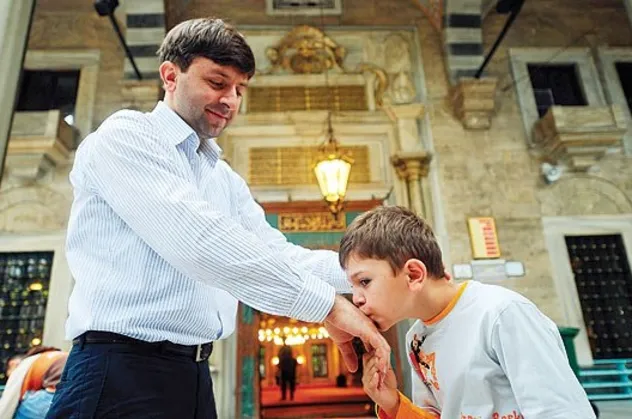 Rüyada el öptüğünü görmek ne anlama gelir?