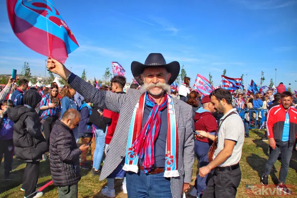 Yenikapı'da bordo-mavi coşku! Trabzonspor taraftarından ışık şov - 32
