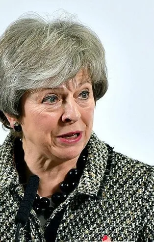 İngiliz parlamentosundan hükümete "anlaşmasız Brexit" darbesi