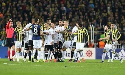 Fenerbahçe-Beşiktaş derbisinden kareler