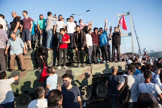 İşte dakika dakika 15 Temmuz’da yaşananlar! İhanet ve diriliş