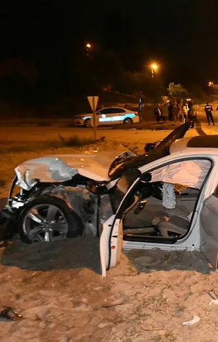 Edirne'de ticari araçla otomobil çarpıştı! 4 yaralı
