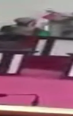 Barzani'nin bayrağını böyle indirdiler