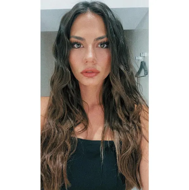 Demet Özdemir görenleri kendinden geçirdi el ayak kesildi! Acun Ilıcalı sahte aşktan sonra 'Allah Oğuzhan Koç şansı versin'-5