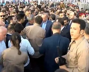 Başkan Erdoğan İstiklal Caddesinde vatandaşlarla bir araya geldi