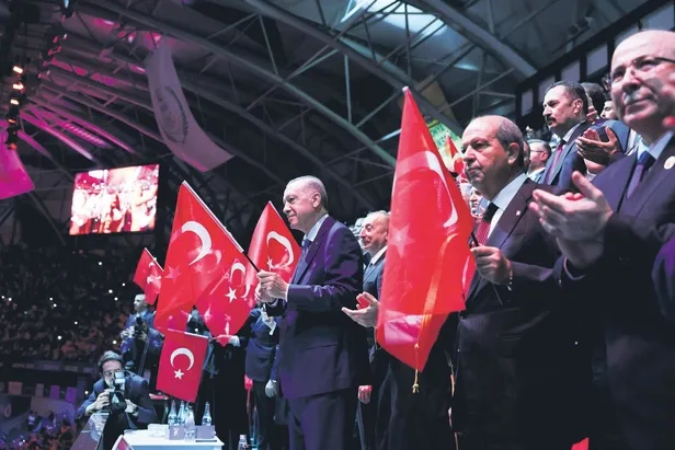 turkiyenin-ev-sahipligini-yaptigi-5-islami-dayanisma-oyunlarinda-muhtesem-solen-1660086023353.jpeg