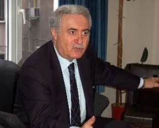 Eski Adalet Bakanı hayatını kaybetti