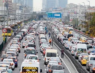 Araç alacaklar dikkat! 6 ay 6 bin kilometre sınırı dengeleri değiştirdi! Piyasalarda son durum...