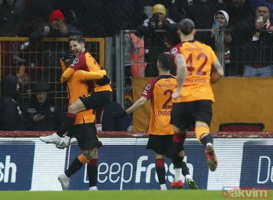Galatasaray’da Mertens’ten haber var! Sahada olacak mı?