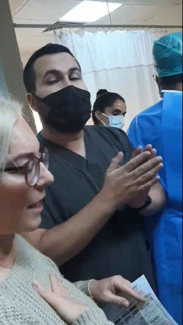 Adapazarı'nda Hastanede doktor ve hastanın 'maske' tartışması kamerada! 'Beyaz kod' vererek şikayetçi oldu-3