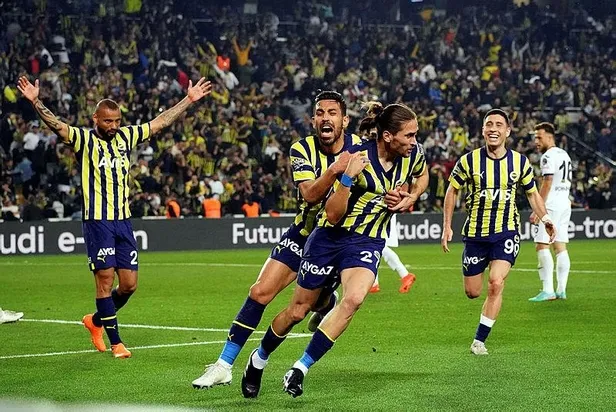 fenerbahce-bitime-4-dakika-kala-buldugu-golle-ankragucunu-devirdi-1681601485972.jpeg