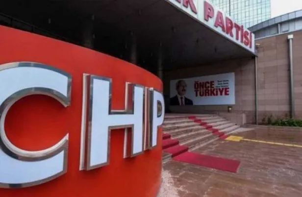 CHP’li meclis üyesinden belediyede görevli kadın personele "ateşli" cinsel taciz!-5