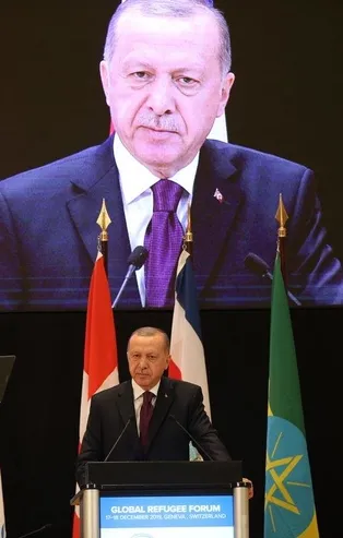 Bakan Berat Albayrak: Türkiye, mülteci meselesinde dünyanın vicdanı olmaya devam edecek