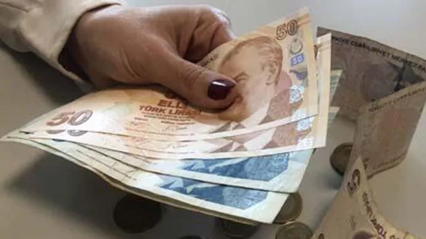 20 yılı tamamlayan... SGK-SSK ve Bağkur'lu emekli, kıdem tazminatı ve işten çıkarma yasağıyla ilgili önemli detay!-8