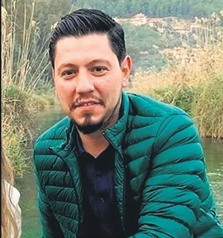 taciz-tecavuz-ve-santajla-calkalanan-chpde-bir-skandal-daha-pinar-gultekinin-babasini-arayip-davadan-vazgec-dediler-1609108220038.jpeg Taciz, tecavüz ve şantajla çalkalanan CHP’de bir skandal daha: Pınar Gültekin'in babasını arayıp 'davadan vazgeç' dediler-1