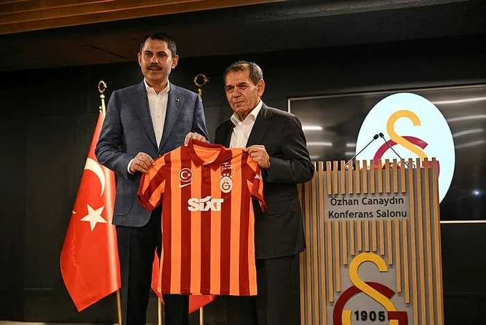 cumhur-ittifakinin-ibb-baskan-adayi-murat-kurumdan-spor-kuluplerine-ziyaret-dursun-ozbekten-ovgu-istanbul-icin-1705495254401.jpeg Cumhur İttifakı'nın İBB Başkan Adayı Murat Kurum'dan spor kulüplerine ziyaret! Dursun Özbek'ten övgü: İstanbul için bir şans-5