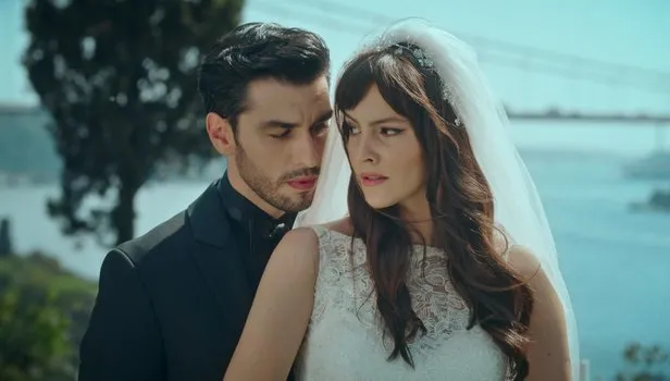 İkimizin Sırrı 5. bölüm fragmanı: "Gayet de güzel olmuş, yalnız bir şey eksik..."