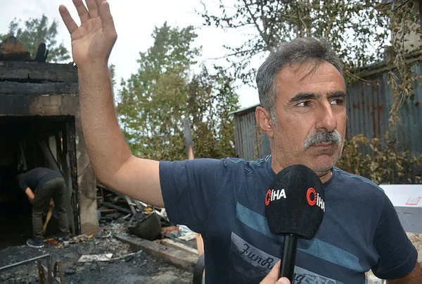 sinopta-emekli-adamin-2-katli-evi-kule-dondu-kimsenin-gunahini-alamam-bu-konuda-1597088515722.jpg Sinop’ta emekli adamın 2 katlı evi küle döndü: Kimsenin günahını alamam bu konuda-4