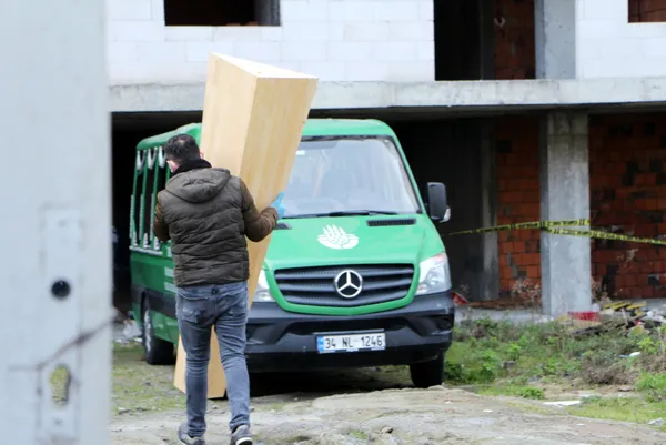 istanbulda-20-gundur-aranan-17-yasindaki-fatih-savasin-cansiz-bedeni-sislide-insaat-boslugunda-bulundu-1646388311084.jpg İstanbul'da 20 gündür aranan 17 yaşındaki Fatih Savaş'ın cansız bedeni Şişli'de inşaat boşluğunda bulundu-12