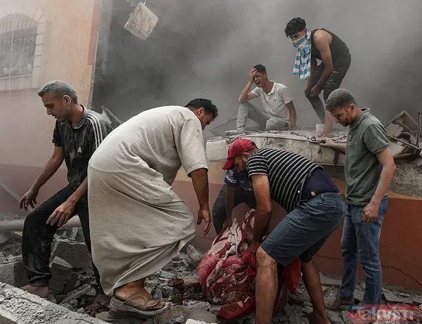 İsrail bir aileyi daha yok etti! Ateşkes kararına rağmen katliam: Deyr el Balah’ta enkazdan cesetler çıkarıldı - 2