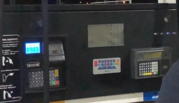 5 ilde eş zamanlı baskın! 6 akaryakıt istasyonunda 'kaçak akaryakıt' düzeneği bulundu-4