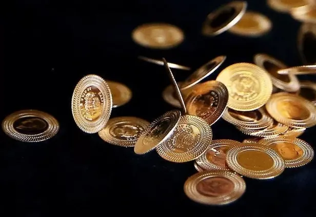 altin-fiyatlari-son-dakika-18-aralik-cuma-1-gram-altin-kac-tl-tam-ceyrek-yarim-altin-fiyati-bugun-ne-kadar-oldu-1608273955081.jpeg Altın fiyatları son dakika! 18 Aralık Cuma gram altın, çeyrek altın, yarım altın ve tam altın kaç TL? 18-24 ayar altın Kapalıçarşı..-4