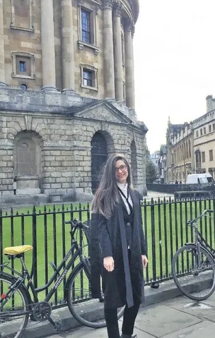 Avukat Beril Boz hem Türkiye'de hem de ABD'de avukatlık ruhsatı aldı