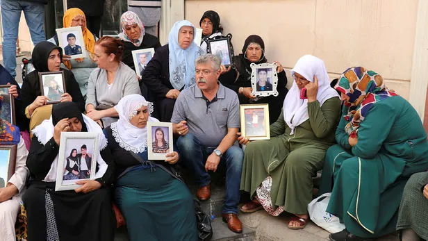 HDP önündeki eylem 15'inci gününde! Baba Cabir Taş, kızı Ece Taş için evlat nöbetinde-3