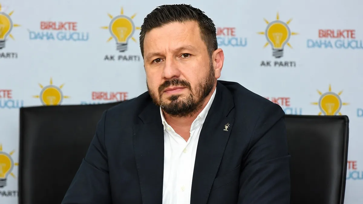 Yeni Parti'li Ayşe Pınar Yahşi'nin başörtüsü yorumu tepki çekti