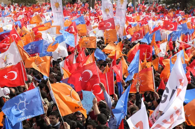 AK Parti'den seçimlerle ilgili yeni duyuru