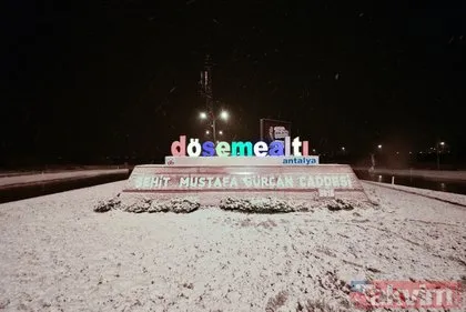 SON DAKİKA: Antalya’ya 29 yıl sonra kar yağdı! Kent merkezi beyaza büründü