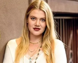 Tektaşını kendi aldı