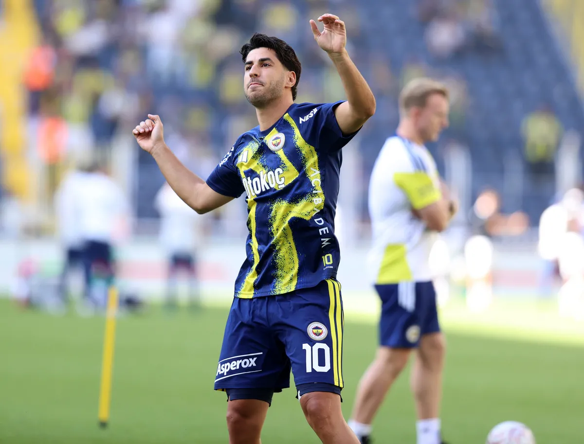 marco-asensionun-dizindeki-kikirdak-lezyonu-nedeniyle-ameliyat-olacagi-aciklanirken-ismail-kartalla-sorun-yasa-1792392830730.jpg Fenerbahçe'de Marco Asensio bilmecesi! İşte yanıt bekleyen sorular-8