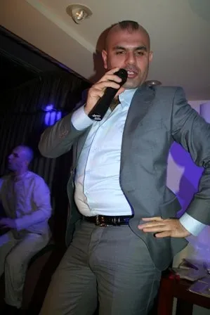 Ajdar kolları sıvadı koronavirüs şarkısı yaptı! Koronavirüs koronavirüs olalı böyle zulüm görmedi... İşte Ajdar'ın korona şarkısı-4