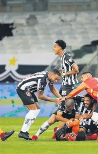 Kupadan elendiler polisle çatıştılar | Yurttan ve dünyadan spor gündemi