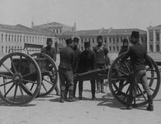 İşte Topçu Kışlası'nın eski hali