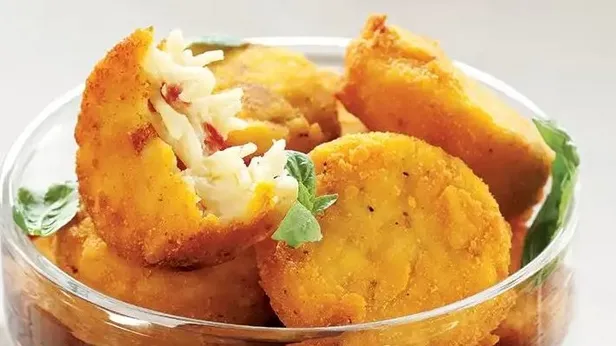 Evde kalan makarnayı böyle değerlendirin! Fazla makarna pişirdiyseniz atmayın! Daha lezzetli bir şey yok