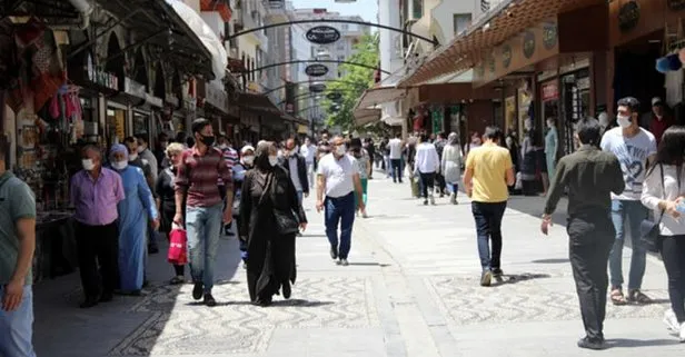 Vaka sayısında İstanbul’la yarışıyordu! Bir mahalle daha karantinada